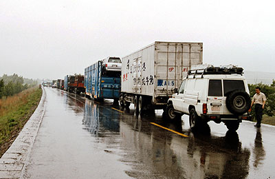 90 km Stau auf Strasse 110 zw. Jining und Hohehot (Innere Mongolei, China)