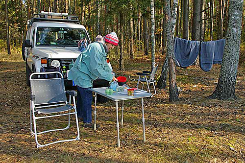 Waldcamp in Russland